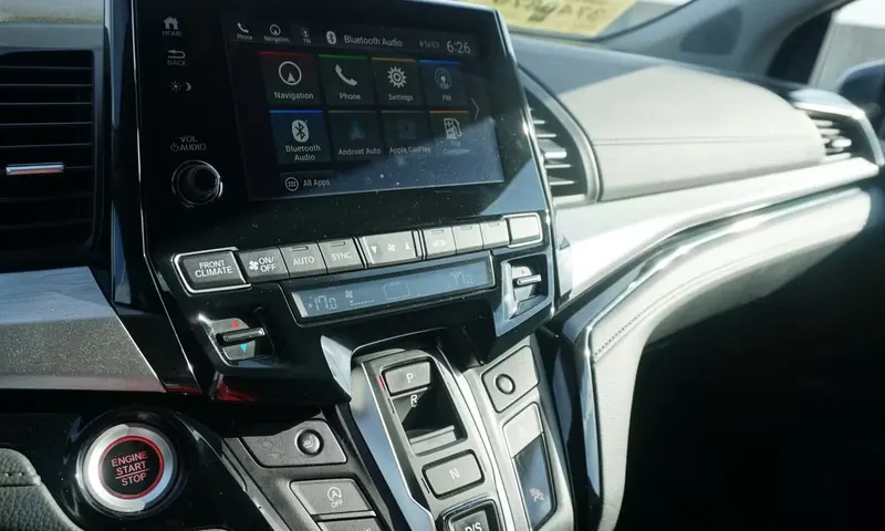 2022 Honda Odyssey EX-L Navi Auto — photo 10 of 17