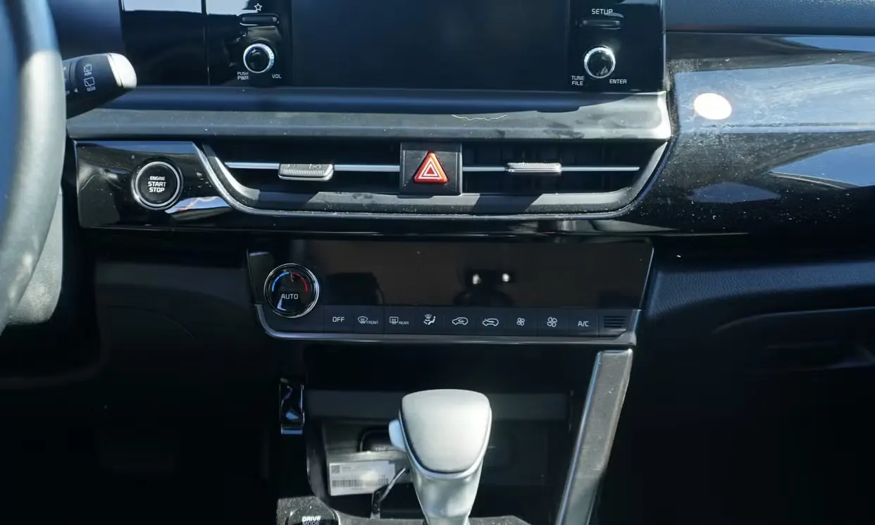 2025 Kia Seltos EX — photo 11